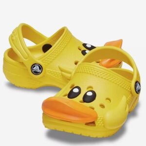 Crocs Infant/Toddler Yellow Duck Clogs Size c2/c3 .